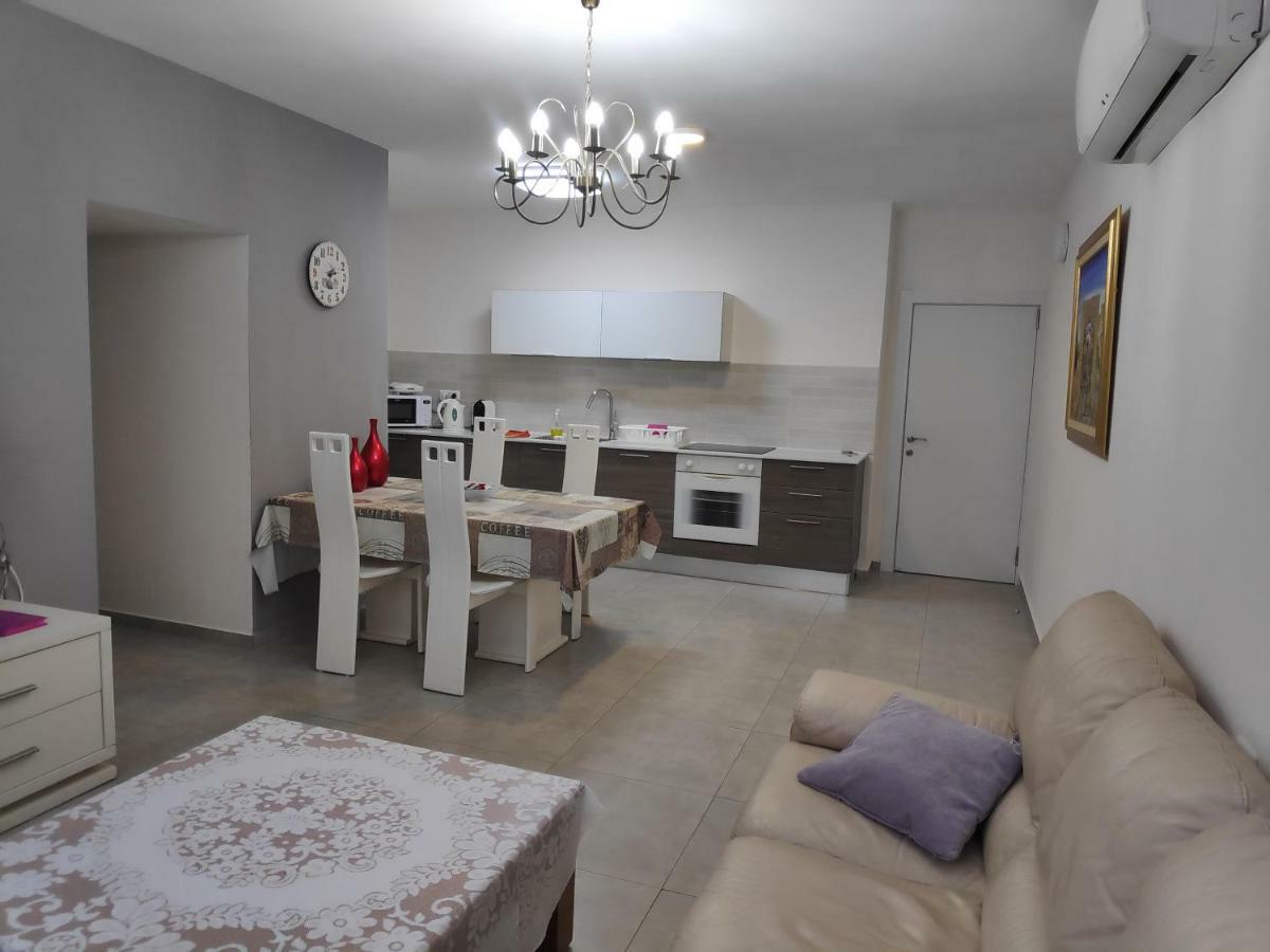 Herzliya Center Apartments Phòng bức ảnh